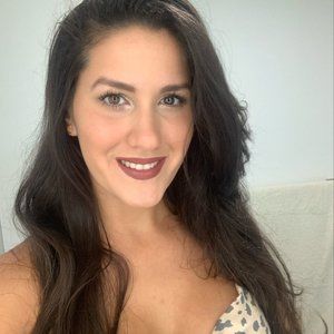 Meet your Posher, Aymee